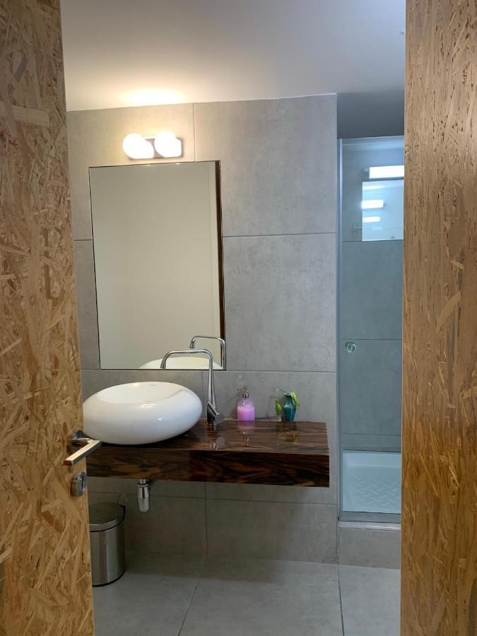 Strovolos Value Suites エクステリア 写真